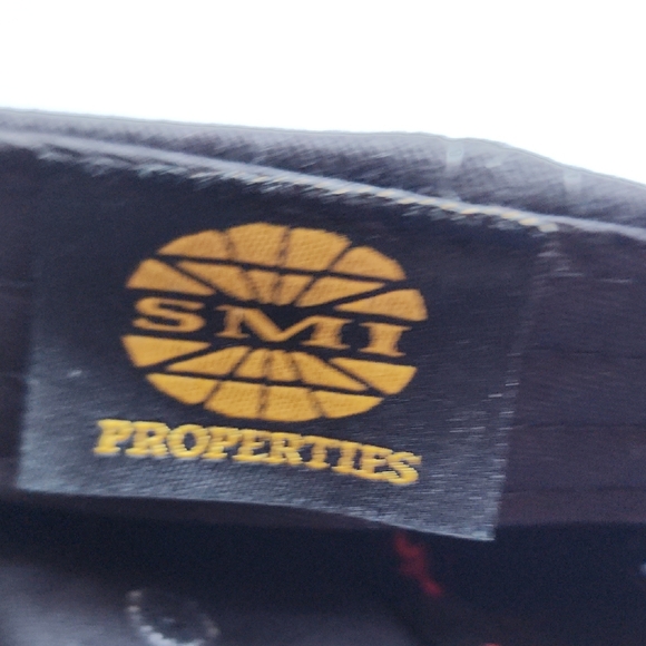 Bristol Motor Speedway Black Cap. - Picture 5 of 12